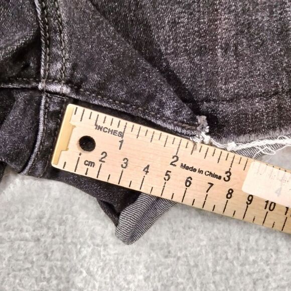 Levi Strauss High Rise Jean Shorts Womens Size 30 Black Wash Cutoff Frayed Denim - Picture 6 of 11